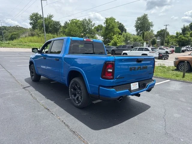 New 2026 Hydro Blue Pearl-Coat Exterior Paint RAM Big Horn/Lone Star image 5