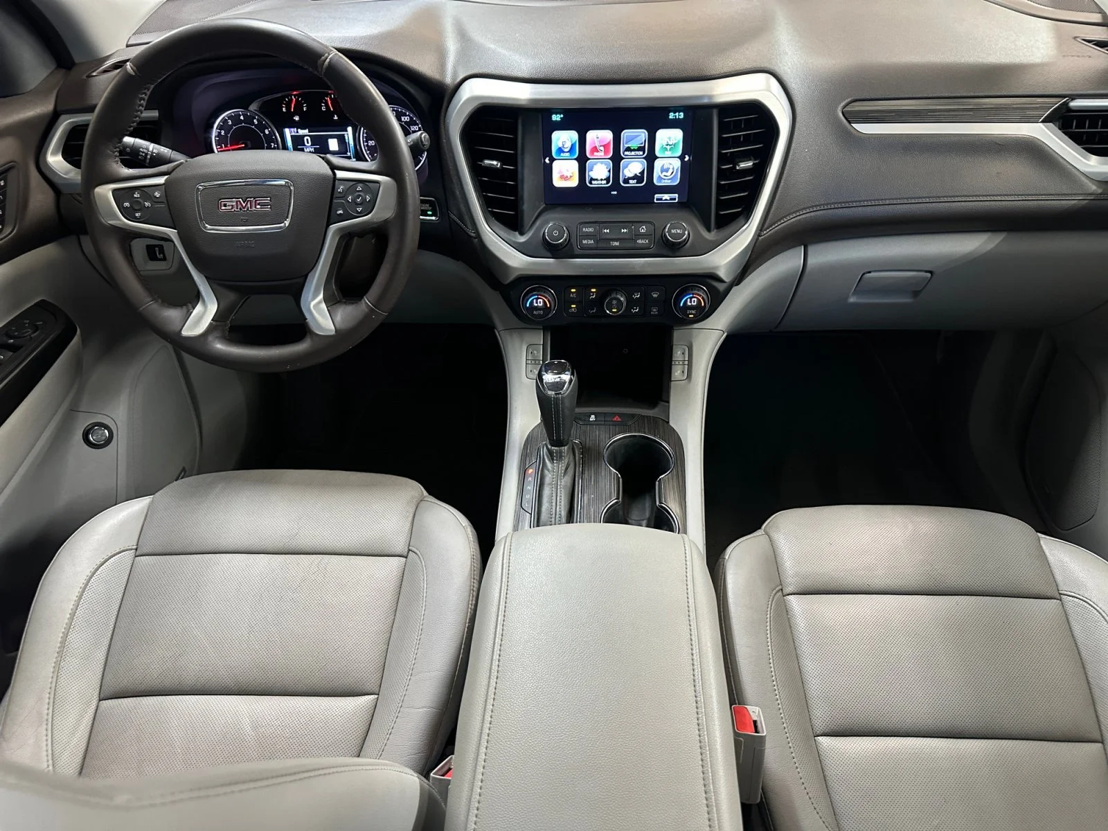 Used 2017 White Frost Tricoat GMC SLT image 3