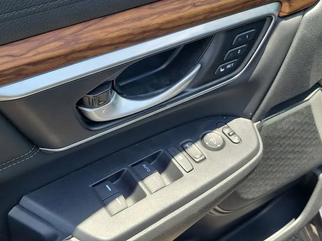 2022 Honda CR-V Touring - Photo 20