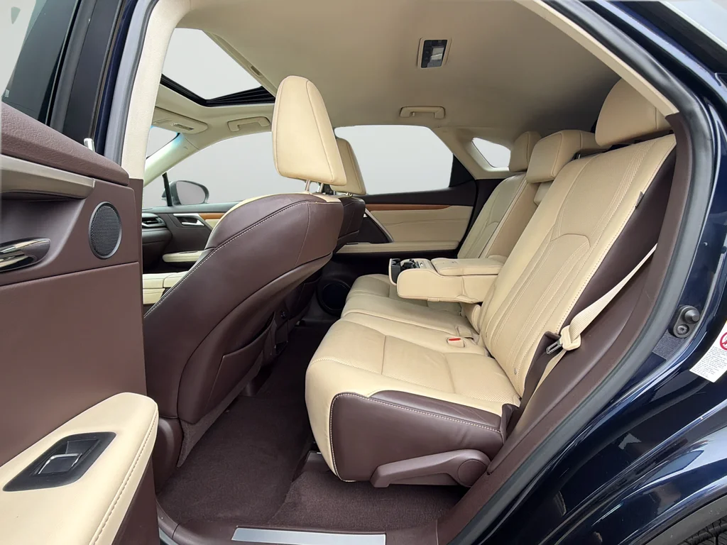 Used 2016 Blue Lexus 350 image 27