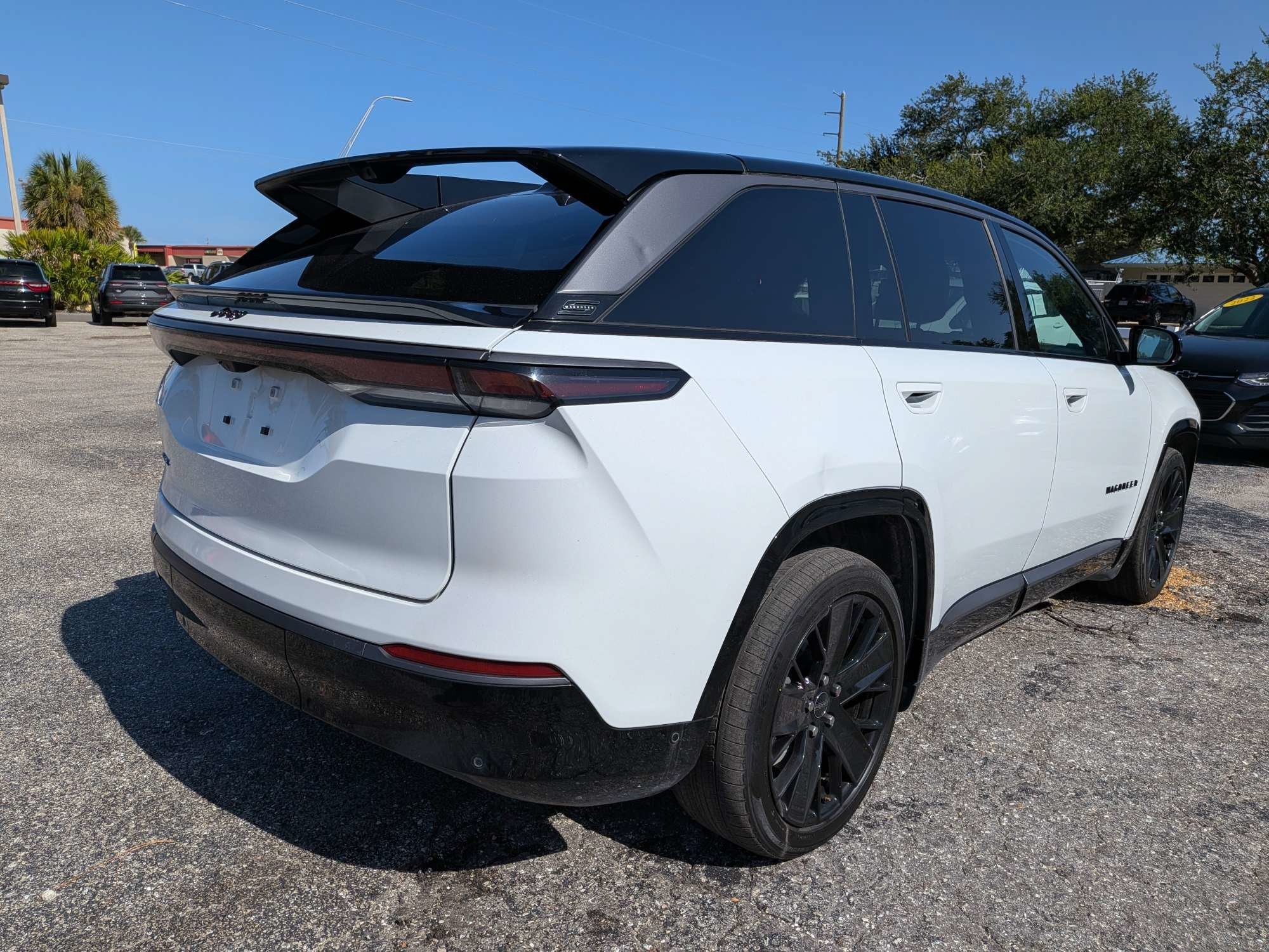 Used 2024 Bright White Clearcoat Jeep Launch Edition image 4