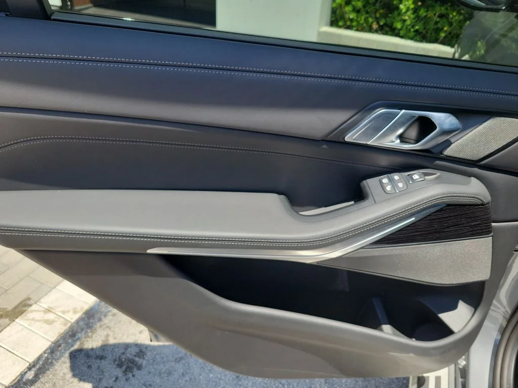 Used 2026 Gray BMW xDrive40i image 12