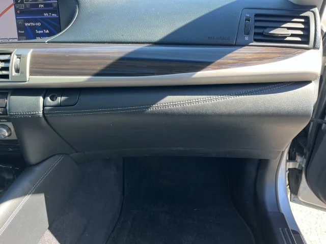 Used 2014 Silver Lexus 460 image 27
