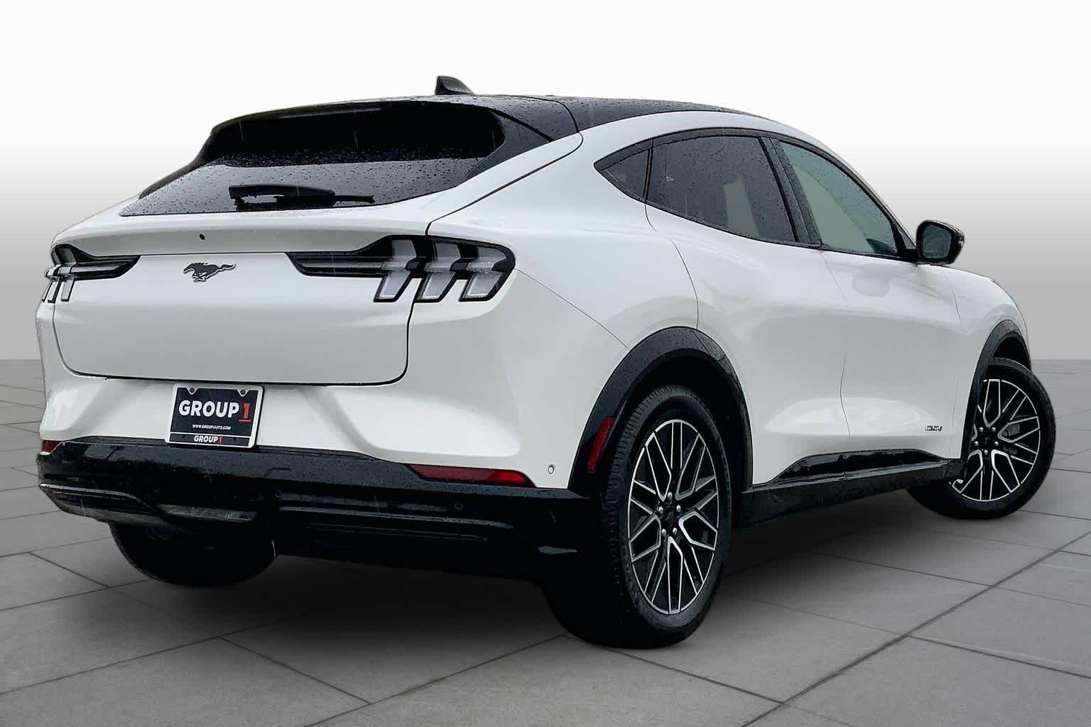 Used 2024 Star White Ford Premium image 12