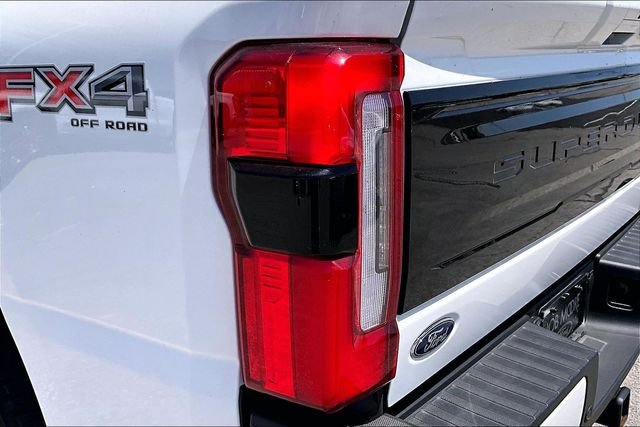 2025 Ford F-250 Super Duty Platinum - Photo 30