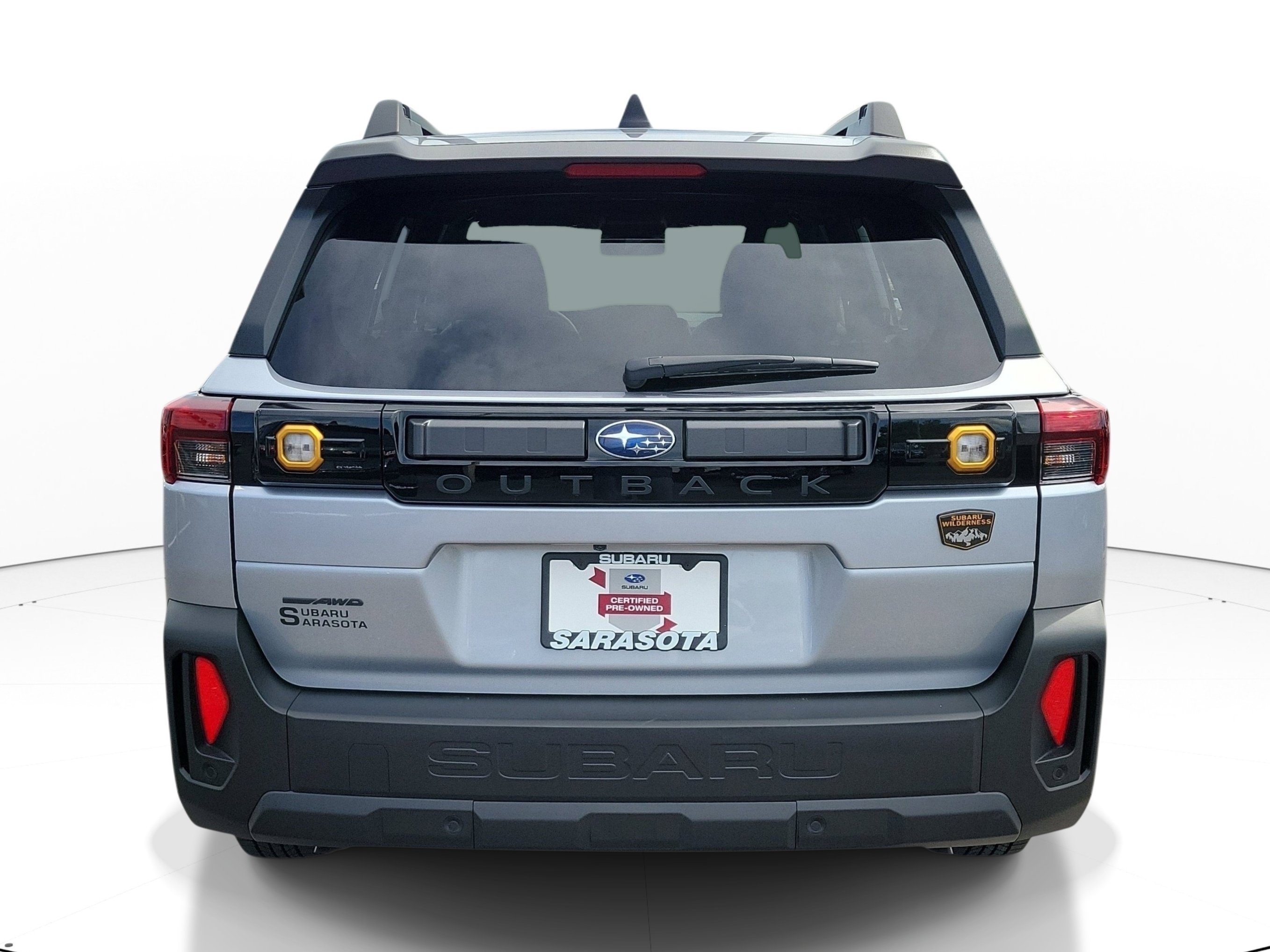 Used 2026 Ice Silver Metallic Subaru Wilderness image 4