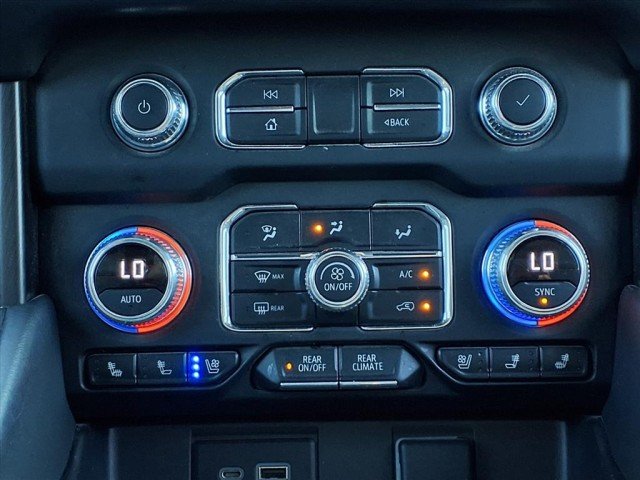 2022 GMC Yukon AT4 - Photo 19