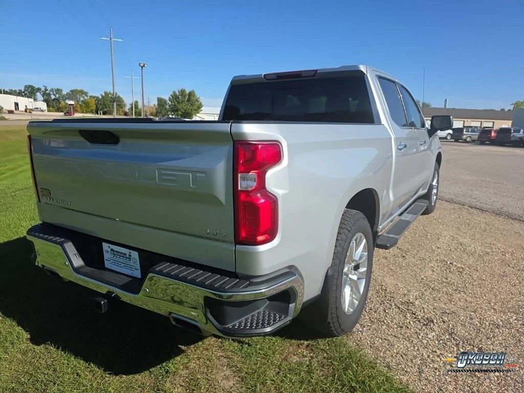 2021 Chevrolet Silverado 1500 LTZ - Photo 8