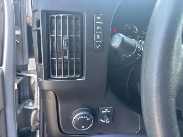 Used 2018 SILVER ICE METALLIC Chevrolet LT image 8