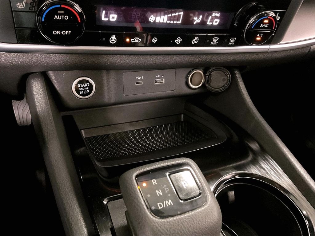 Used 2023 White Nissan SV image 27