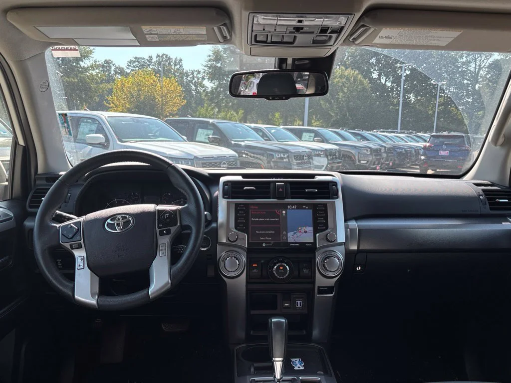 Used 2020 White Toyota SR5 Premium image 8