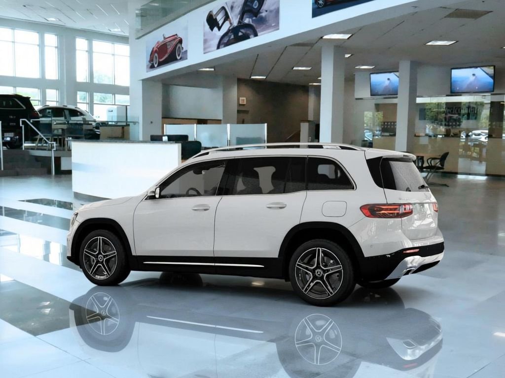 New 2026 Polar White Mercedes-Benz GLB 250 image 30