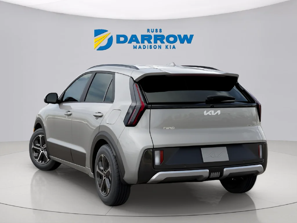 New 2027 Ivory Kia EX image 3