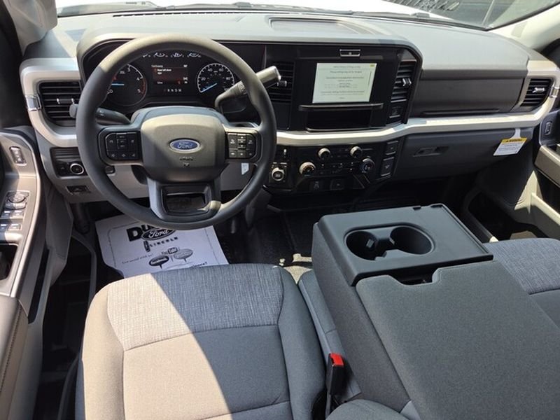 New 2026 Oxford White Ford F-250® XLT image 10