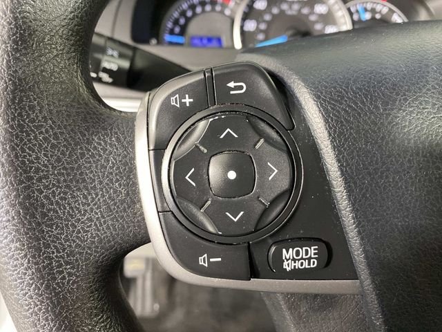 Used 2012 White Toyota LE image 15