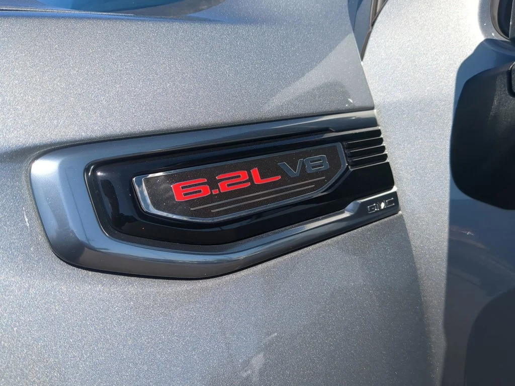 Used 2025 Sterling Metallic GMC AT4 image 32
