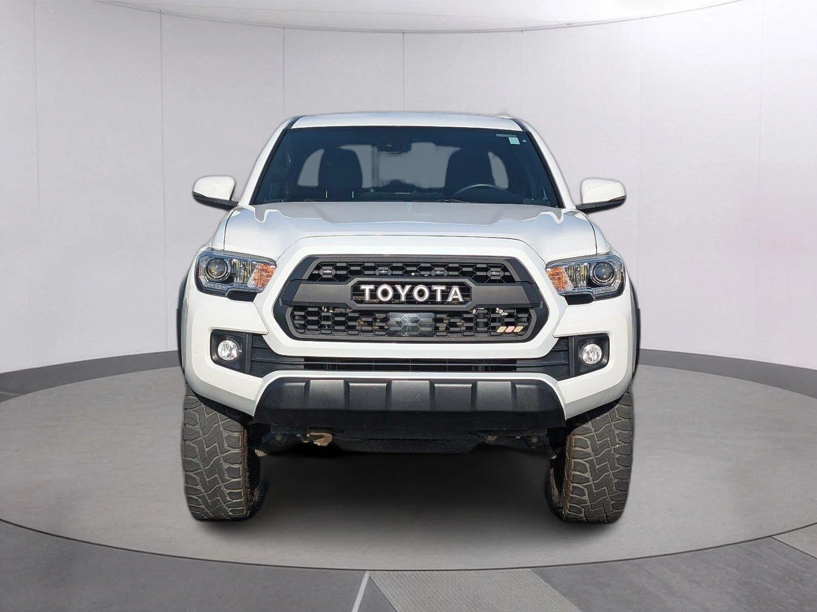 Used 2019 Super White Toyota TRD Off-Road image 8