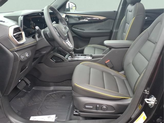 New 2026 Mosaic Black Metallic Chevrolet ACTIV image 17