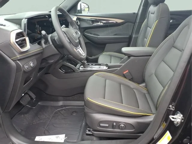 New 2026 Mosaic Black Metallic Chevrolet ACTIV image 17