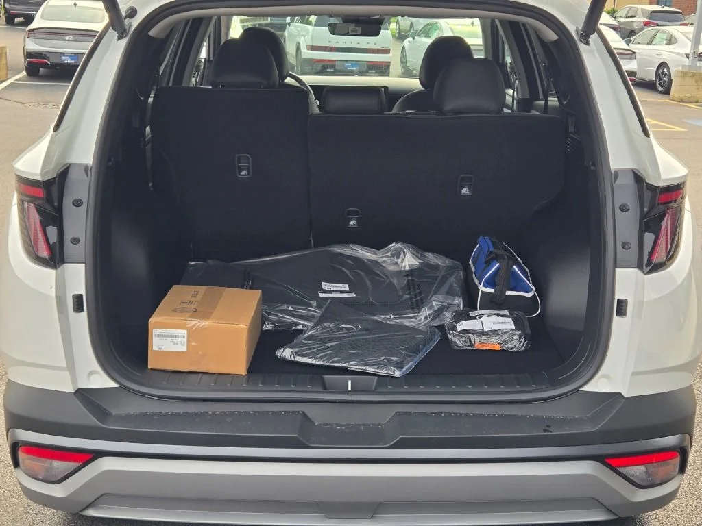 New 2026 White Pearl Hyundai SEL Premium image 13