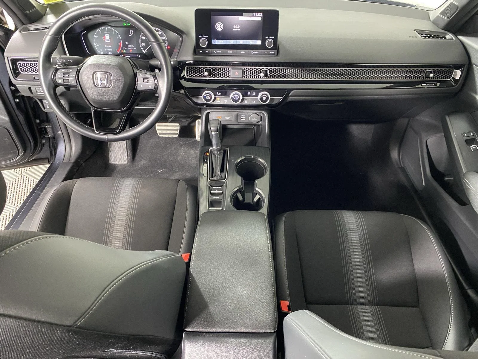 Used 2023 Meteorite Gray Metallic Honda Sport image 22