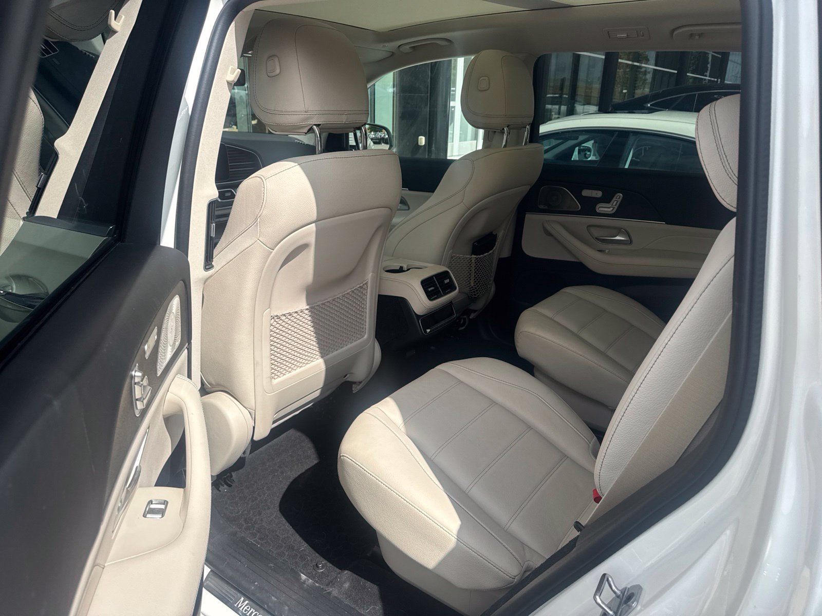 Certified Used 2023 MANUFAKTUR Diamond White Metallic Mercedes-Benz GLS 450 image 10