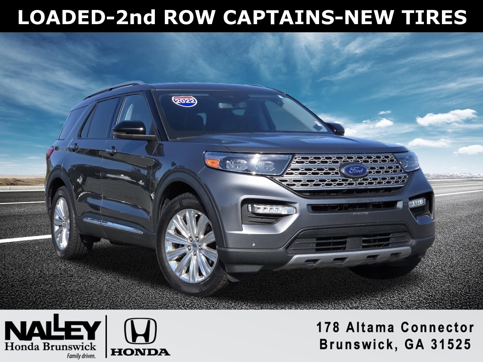 2022 Ford Explorer Limited RWD's photo