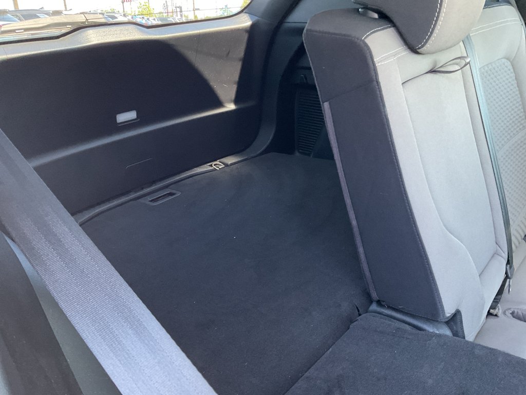 Used 2020 Magnetic Metallic Ford SE image 15