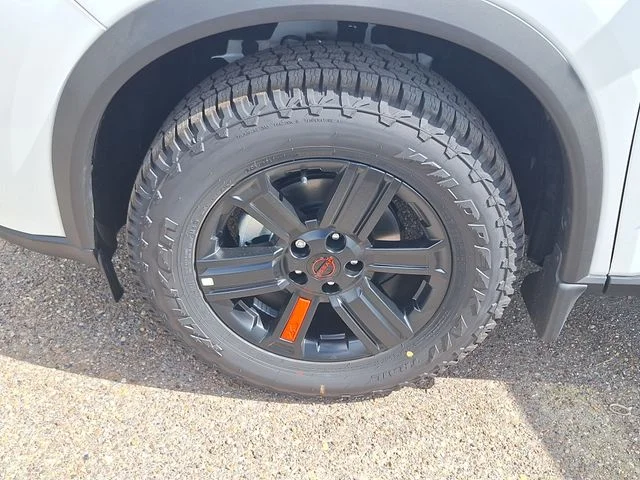 New 2026 Everest White Pearl TriCoat Nissan Rock Creek® image 26