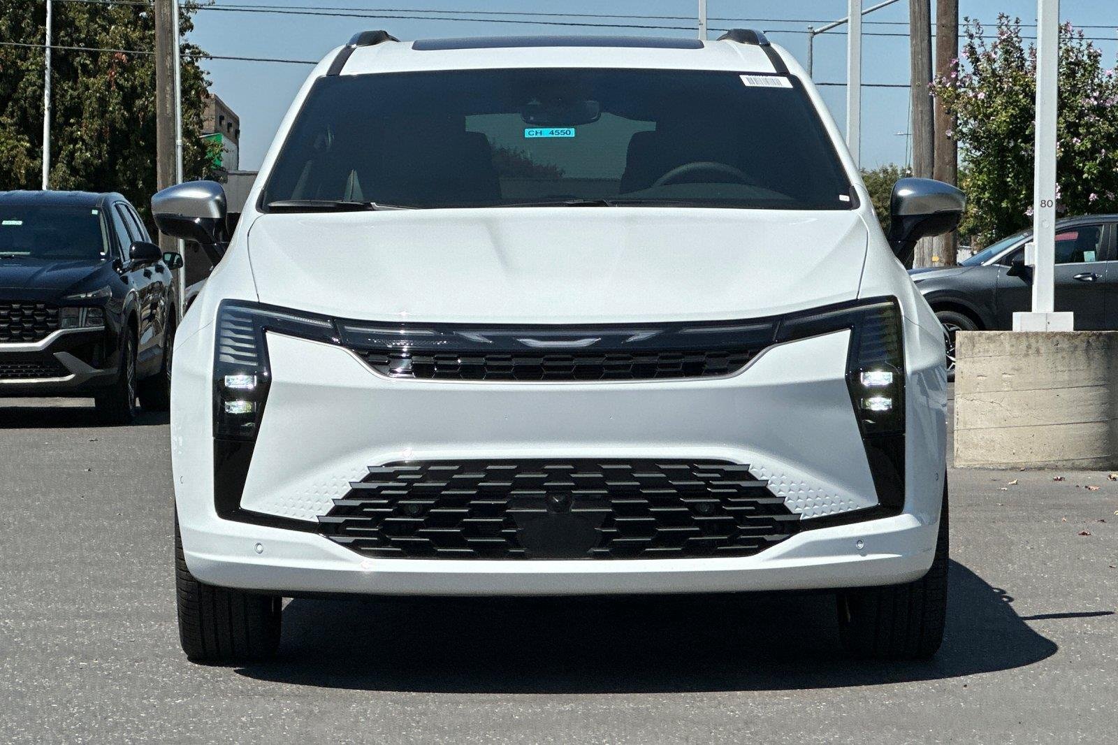 New 2027 Bright White Clearcoat Chrysler Pinnacle image 9