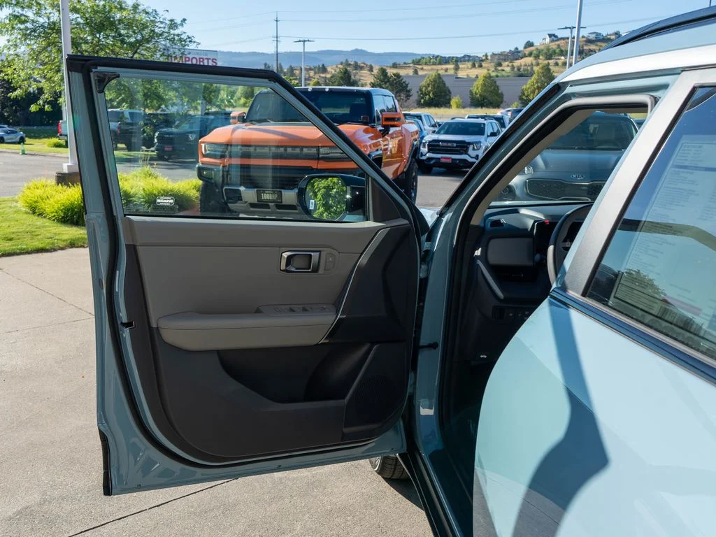 New 2027 Frost Blue Kia EX image 15
