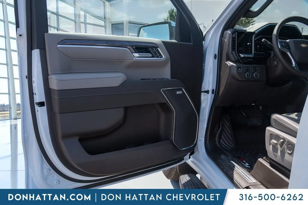 2026 Chevrolet Silverado 1500 LTZ - Photo 16