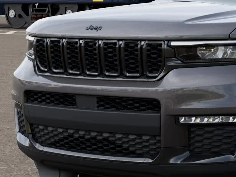 New 2025 Baltic Gray Metallic Clearcoat Jeep Limited image 11