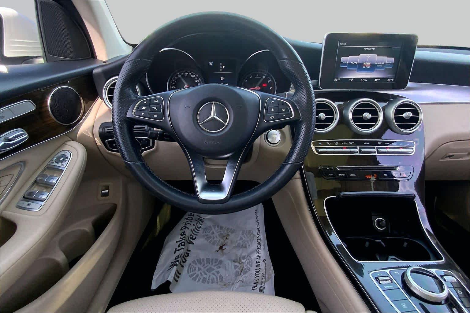 Certified Used 2019 Polar White Mercedes-Benz GLC 300 image 6