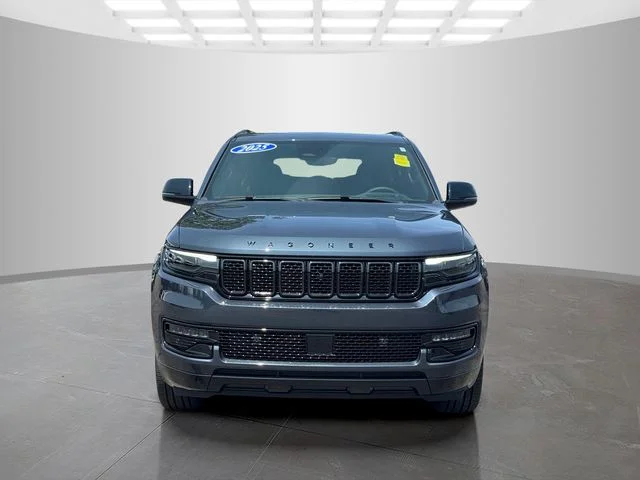 Certified Used 2025  Jeep Series II image 2