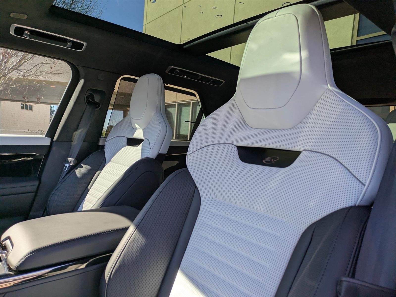 2026 Land Rover Range Rover Sport SV - Photo 14