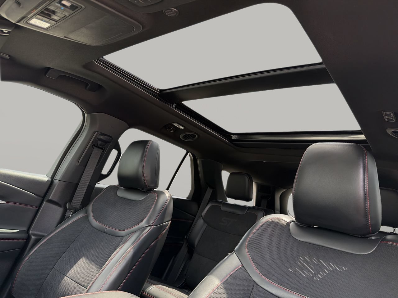 Used 2025 Carbonized Gray Metallic Ford ST image 23