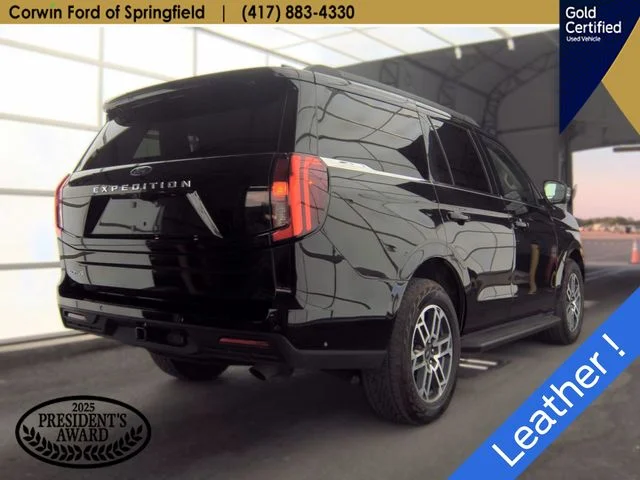 Used 2025 Black Metallic Ford Active image 5