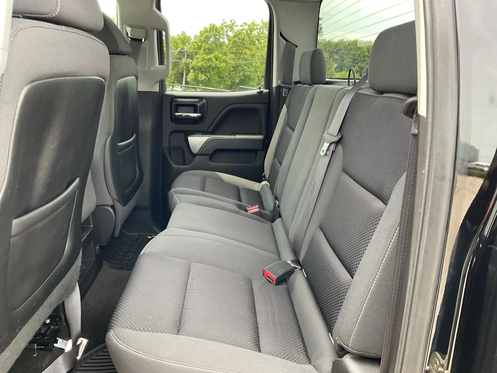 Used 2015 Black Chevrolet LT image 22