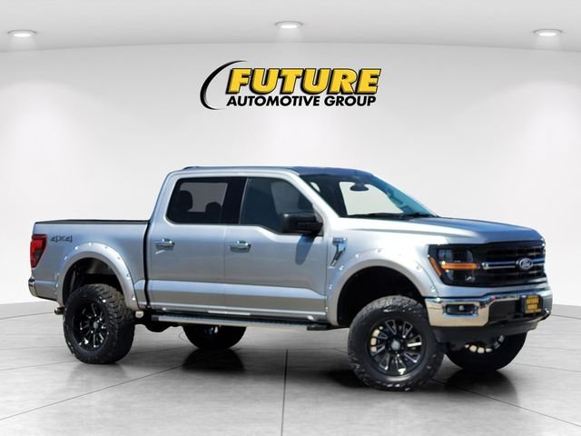 Used 2025  Ford XLT image 1
