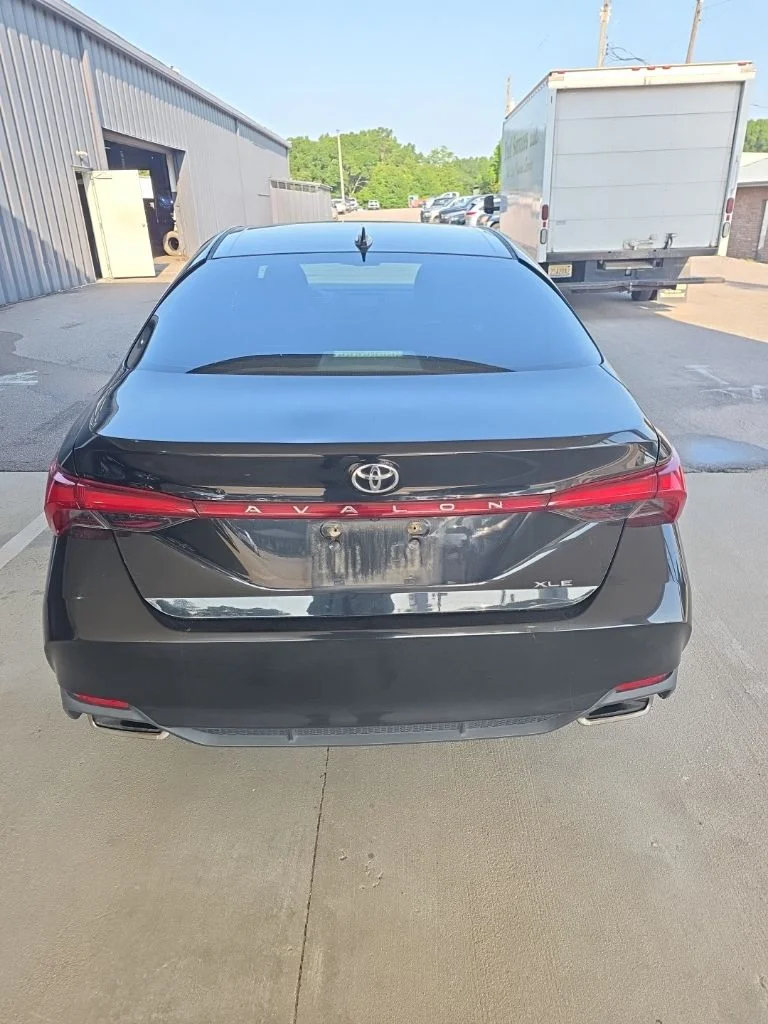Used 2019 Black Toyota XLE image 4