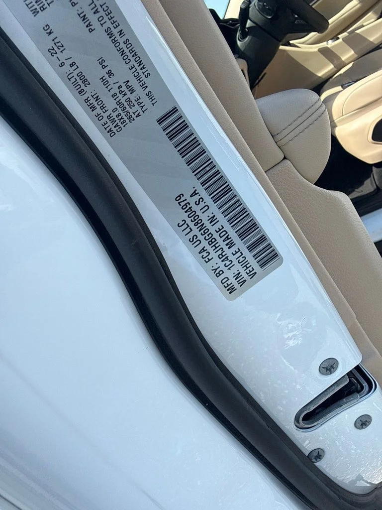 Used 2022 White Jeep Limited image 24