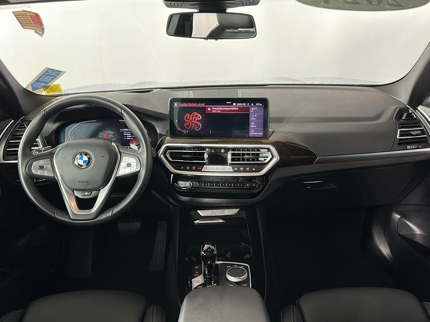 Used 2024 Skyscraper Grey Metallic BMW xDrive30i image 2