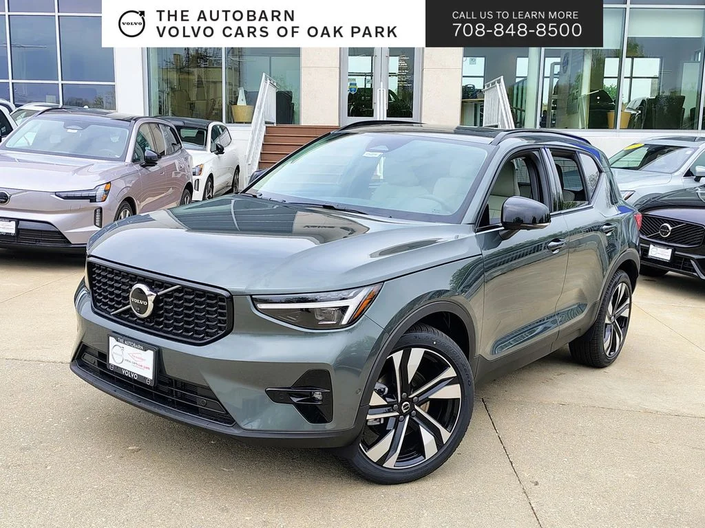 2026 Volvo XC40 B5 Ultra Dark AWD's photo