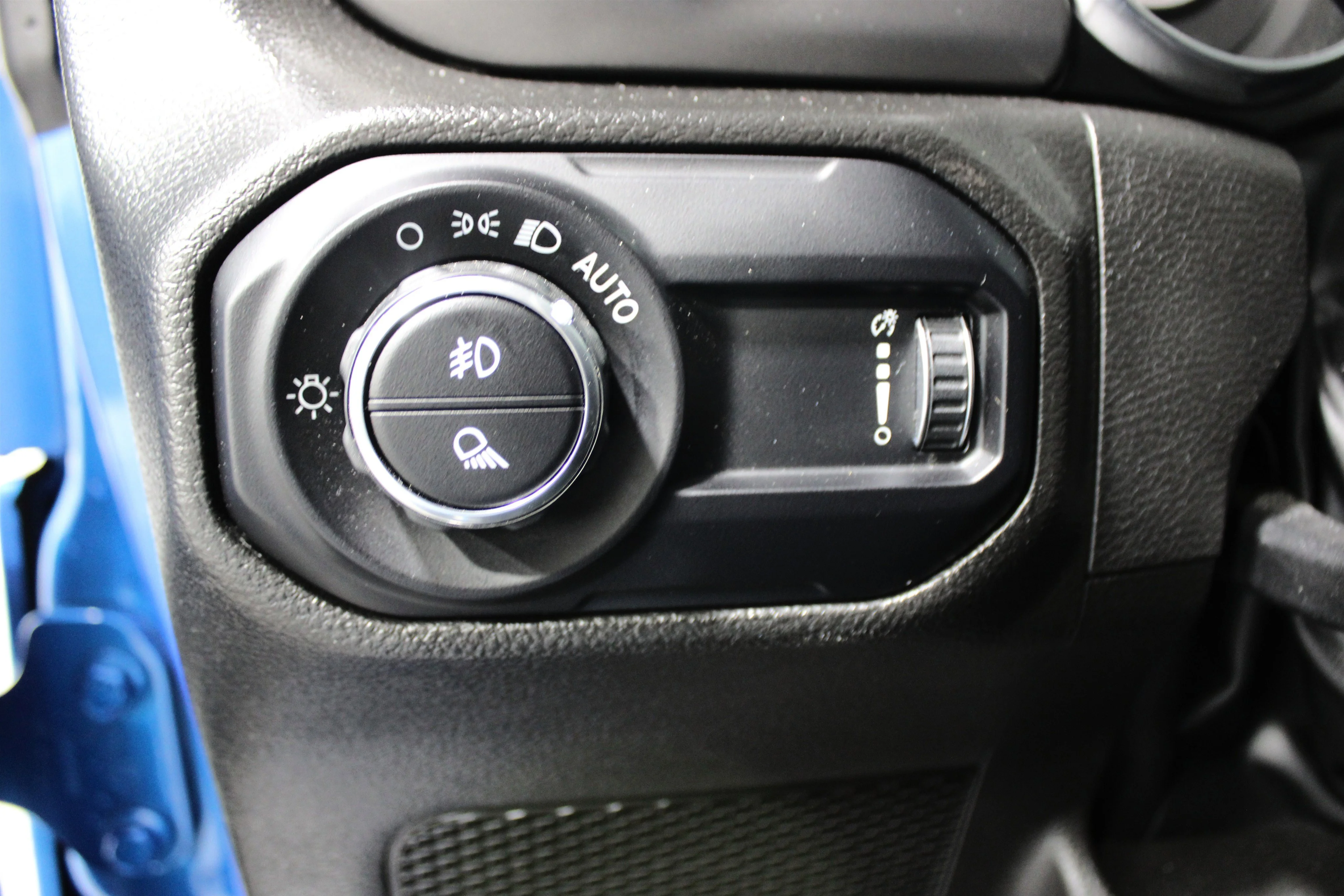2023 Jeep Gladiator Sport S - Photo 8