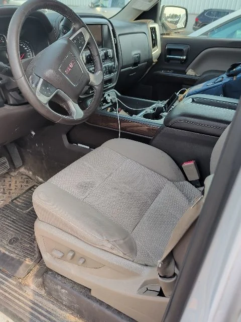 Used 2014 White GMC SLE image 7