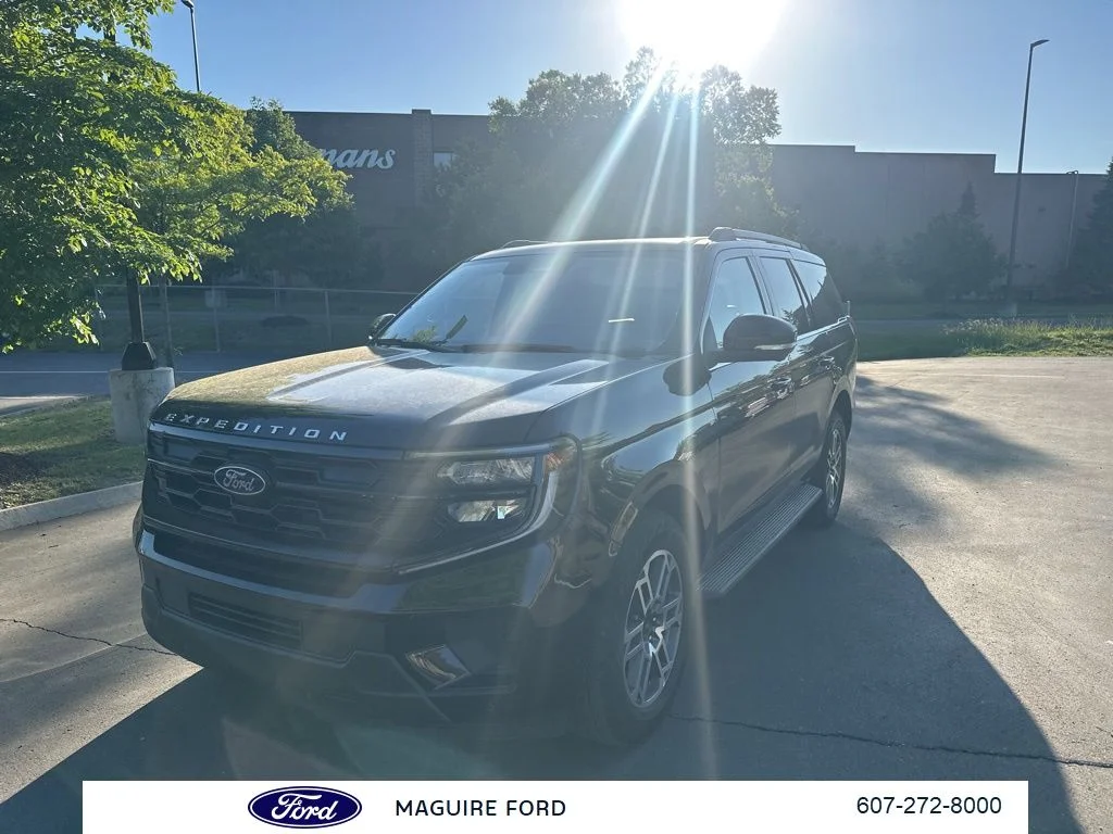 Used 2025 Black Ford Active image 10
