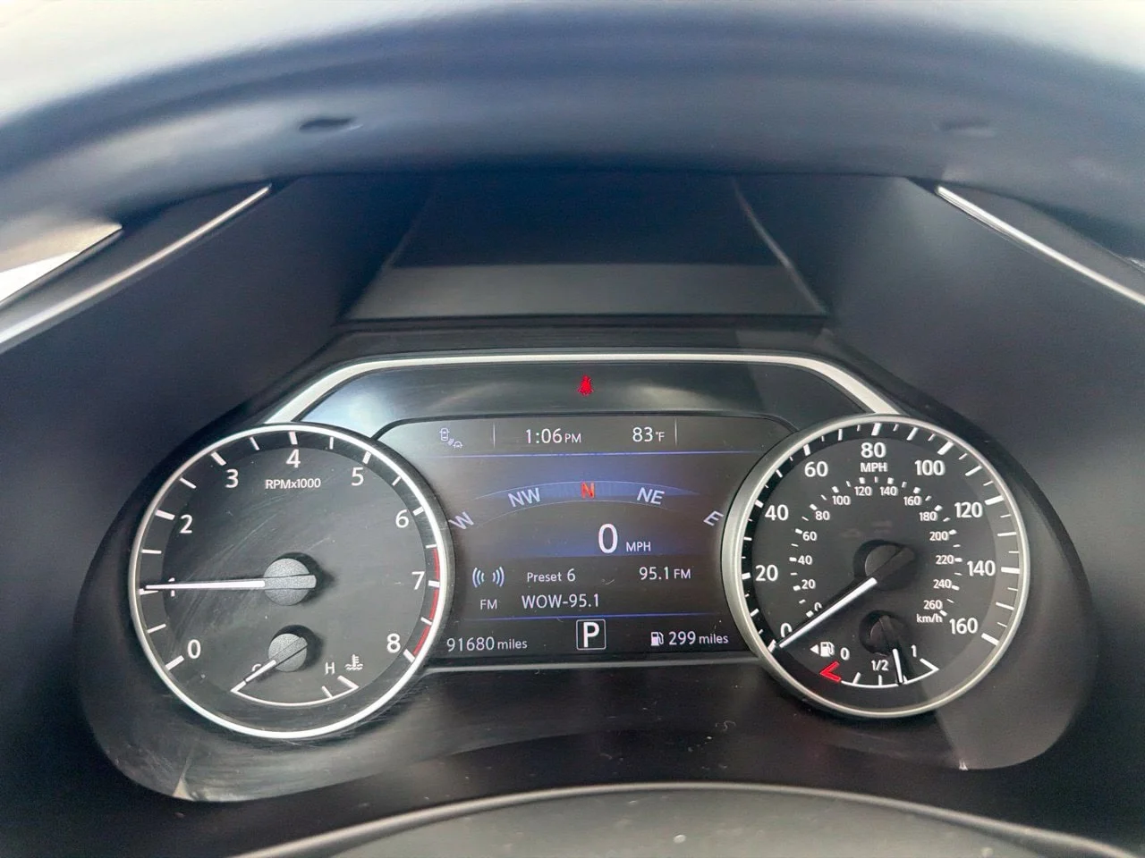 Used 2017 Arctic Blue Metallic Nissan SL image 9