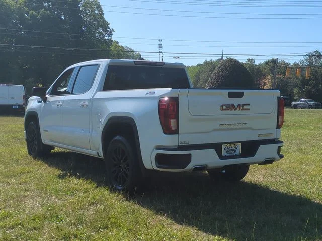 Used 2022 White GMC Elevation image 11