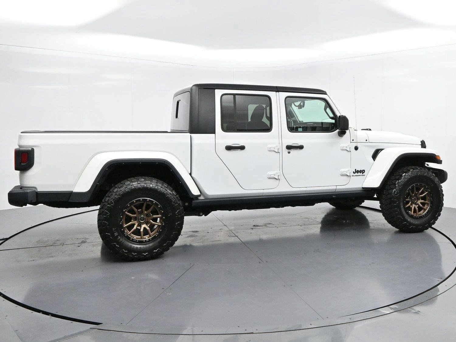 Used 2022 Bright White Clearcoat Jeep Willys image 8